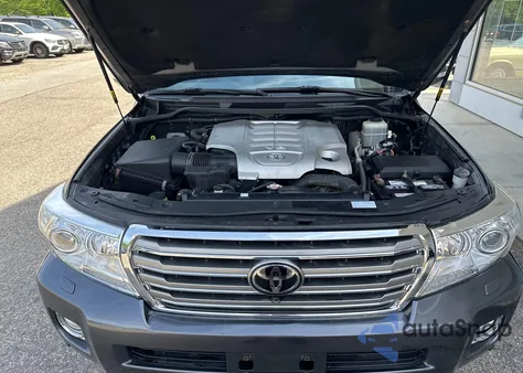 2013 Toyota Land Cruiser from USA, damaged, VIN JTMHY7AJ8D4016294